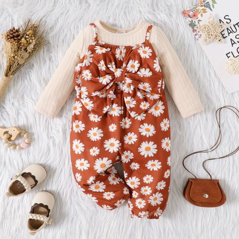 2pcs Baby Girl Solid Rib Knit Long-sleeve Top and Allover Daisy Floral Print Bow Front Cami Jumpsuit Set