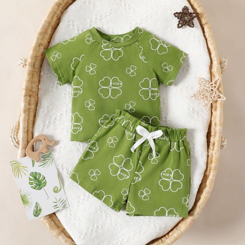 St. Patrick's Day 2pcs Baby Boy/Girl 95% Cotton Allover Leaf Print Short-sleeve Tee & Shorts Set