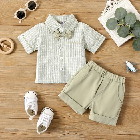 2pcs Baby Boy Bow Tie Decor Gingham Textured Short-sleeve Shirt and Solid Shorts Set