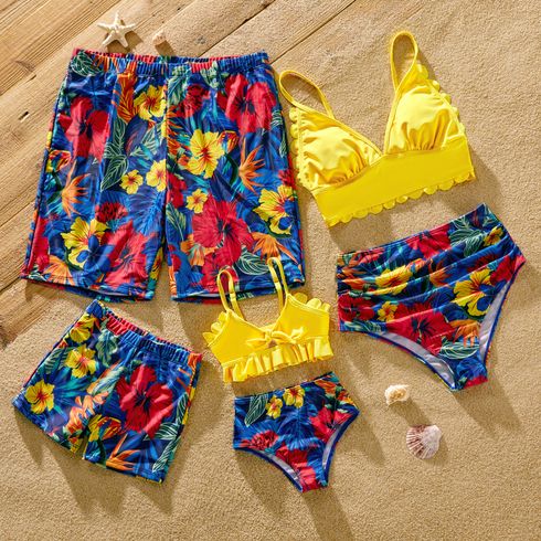 Family Matching Plant Floral Print Scallop Trim One-piece/Two-piece Swimsuit or Swim Trunks Shorts