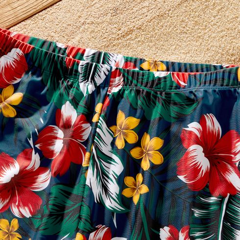 Family Matching Floral Print & Solid Spliced Ruffle Trim One-piece Swimsuit and Swim Trunks Red big image 19