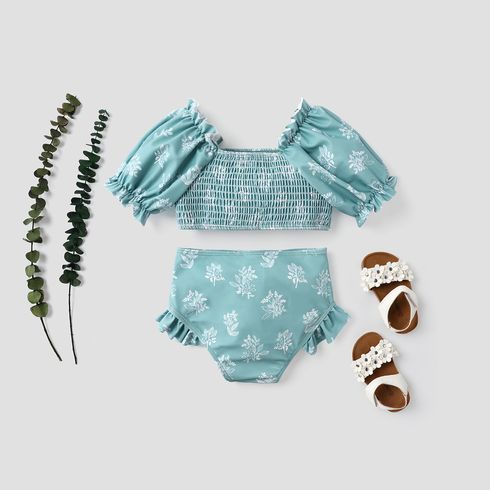 2pcs Toddler Girl Allover Plant Print Puff-sleeve Shirred Crop Top & Shorts Two-piece Swimsuit Set Light Green big image 3