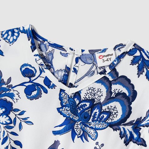 Family Matching Allover Floral Print V Neck Flutter-sleeve Dresses and Short-sleeve Striped T-shirts Sets Blue big image 11