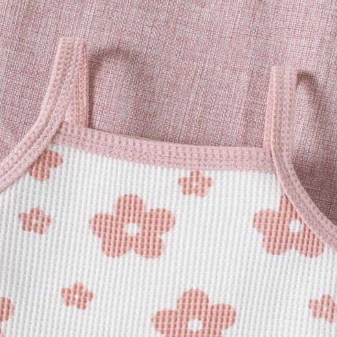 3pcs Baby Girl 3-piece Floral Print Textured Cami Romper and Ruffled Shorts & Headband Set Pink big image 6