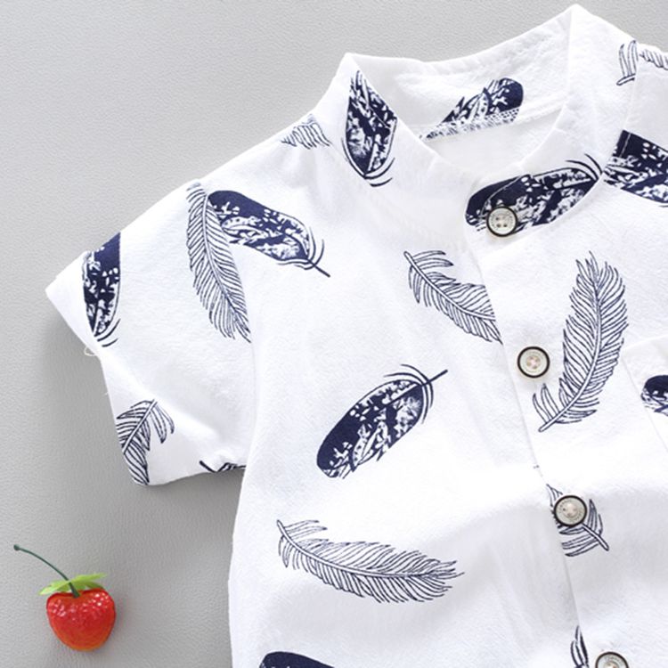 2pcs Baby Boy 95% Cotton Short-sleeve All Over Feather Print Button Up Shirt and Solid Shorts Set White