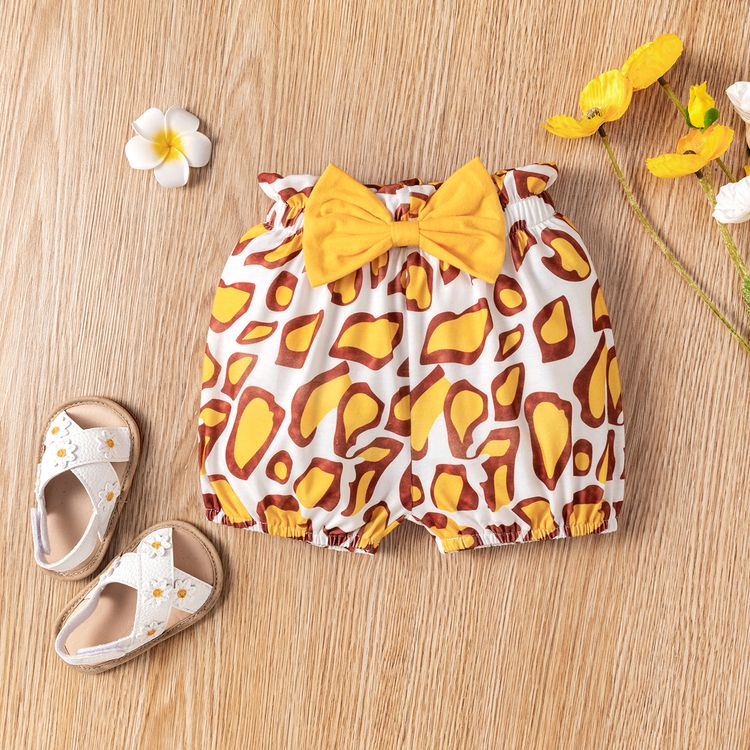 3pcs Baby Girl 95% Cotton Ruffle Short-sleeve Cartoon Giraffe Letter Print Romper and Bowknot Shorts with Headband Set White