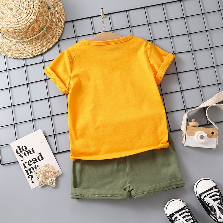 2pcs Toddler Boy Playful Animal Print Pocket Design Tee and Cargo Shorts Set Orange