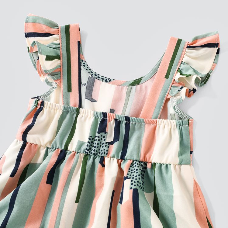 Family Matching Geometric Striped V Neck Drop Shoulder Belted Dresses and Colorblock Short-sleeve T-shirts Sets Green