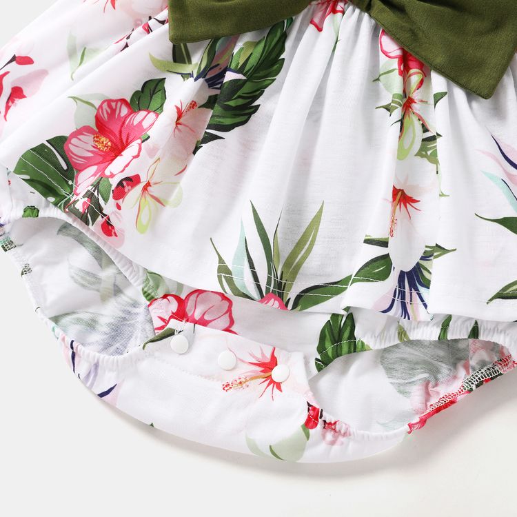 Solid Spaghetti Strap Twist Knot V Neck Splicing Floral Print Dress for Mom and Me Green/White