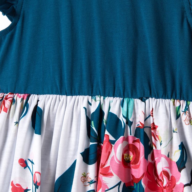 Family Matching Solid V Neck Flutter-sleeve Splicing Floral Print Dresses and Short-sleeve Colorblock T-shirts Sets Azure