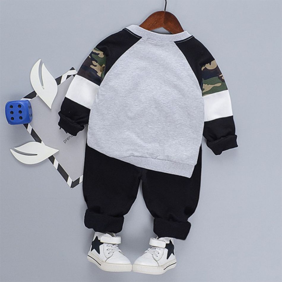2-piece Toddler Boy 100% Cotton Star Camouflage Print Raglan Sleeve Pullover and Black Pants Set Color block big image 2