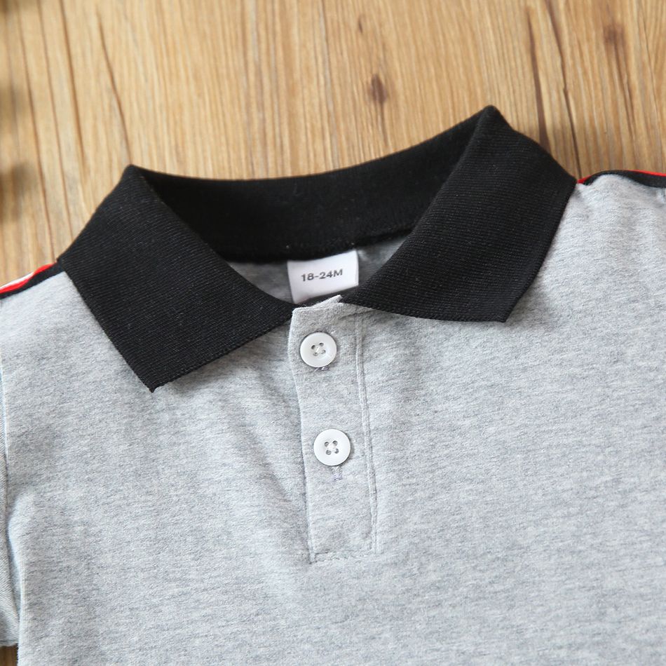 2pcs Toddler Boy Casual Colorblock Striped Polo Shirt and Shorts Set Light Grey big image 7
