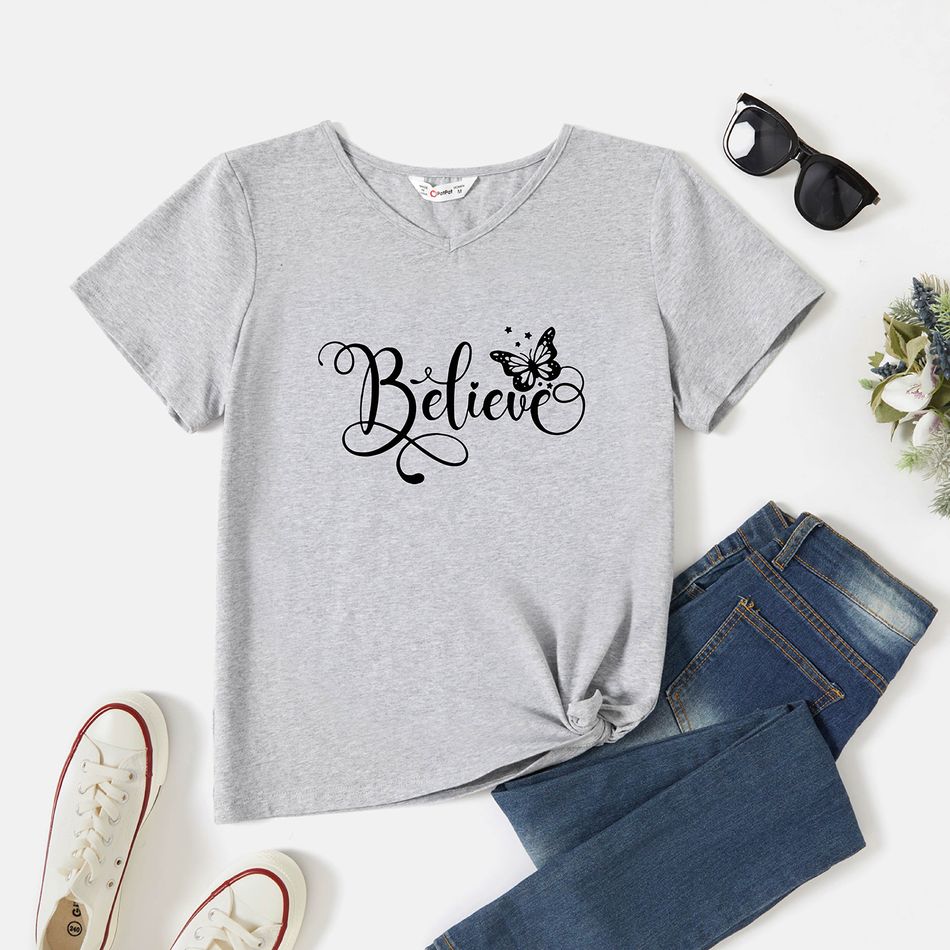 Women Graphic Butterfly Print V Neck Short-sleeve T-shirt Light Grey