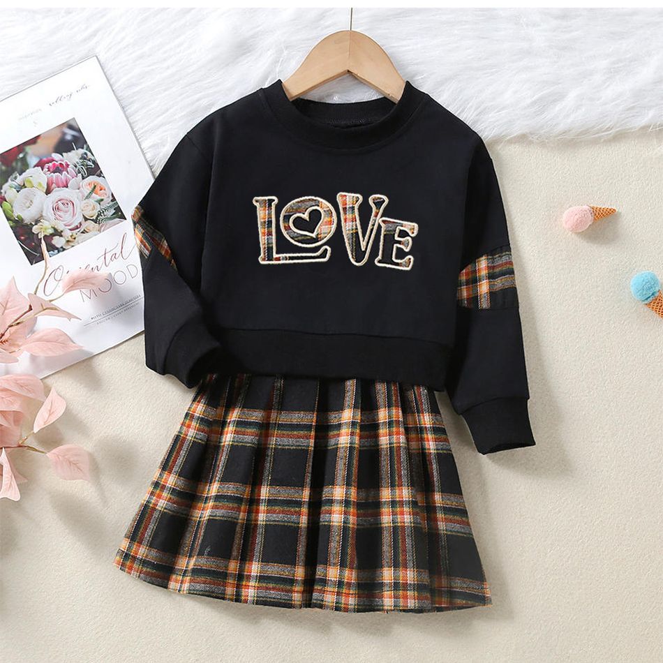 2pcs Kid Girl Letter Embroidered Sweatshirt and Plaid Pleated Skirt Set Black