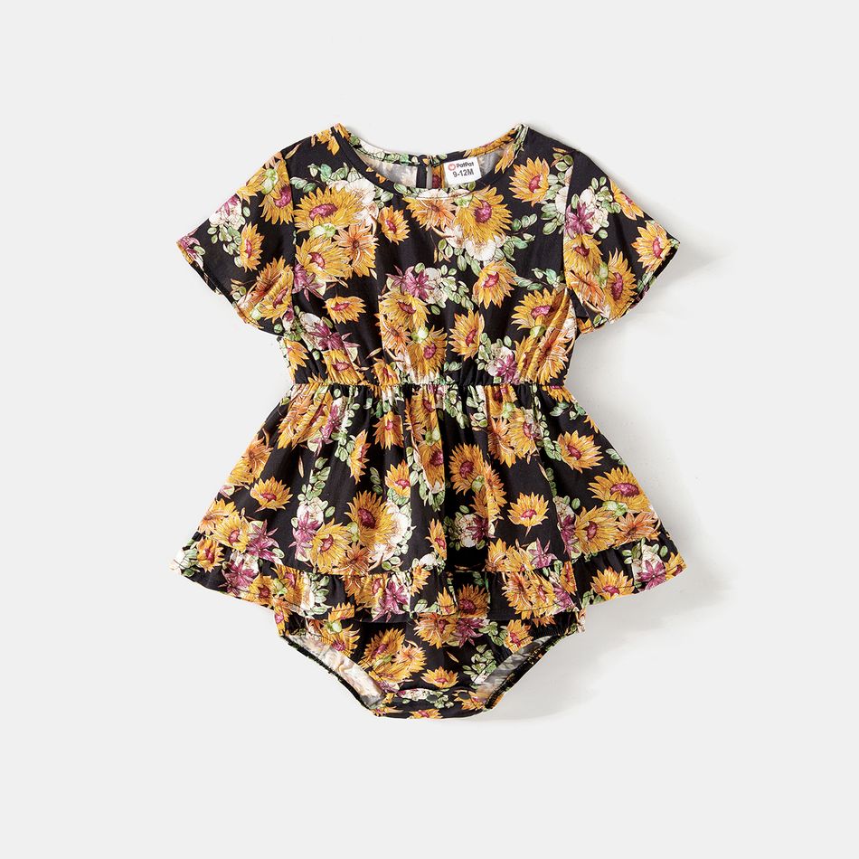 Family Matching 95% Cotton Colorblock Raglan-sleeve T-shirts and Floral Print Surplice Neck Belted Dresses Sets Black big image 4