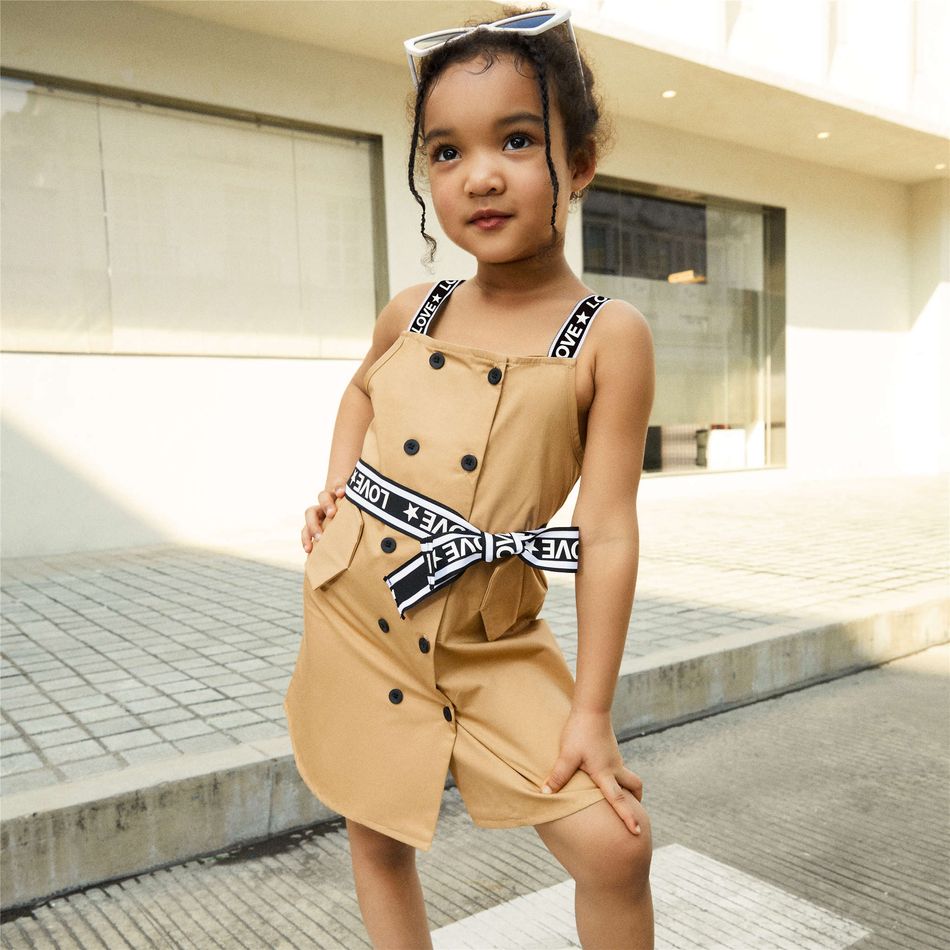 2pcs Toddler Girl 100% Cotton Double Breasted Letter Print Strap Dress and Belt Coffee big image 2