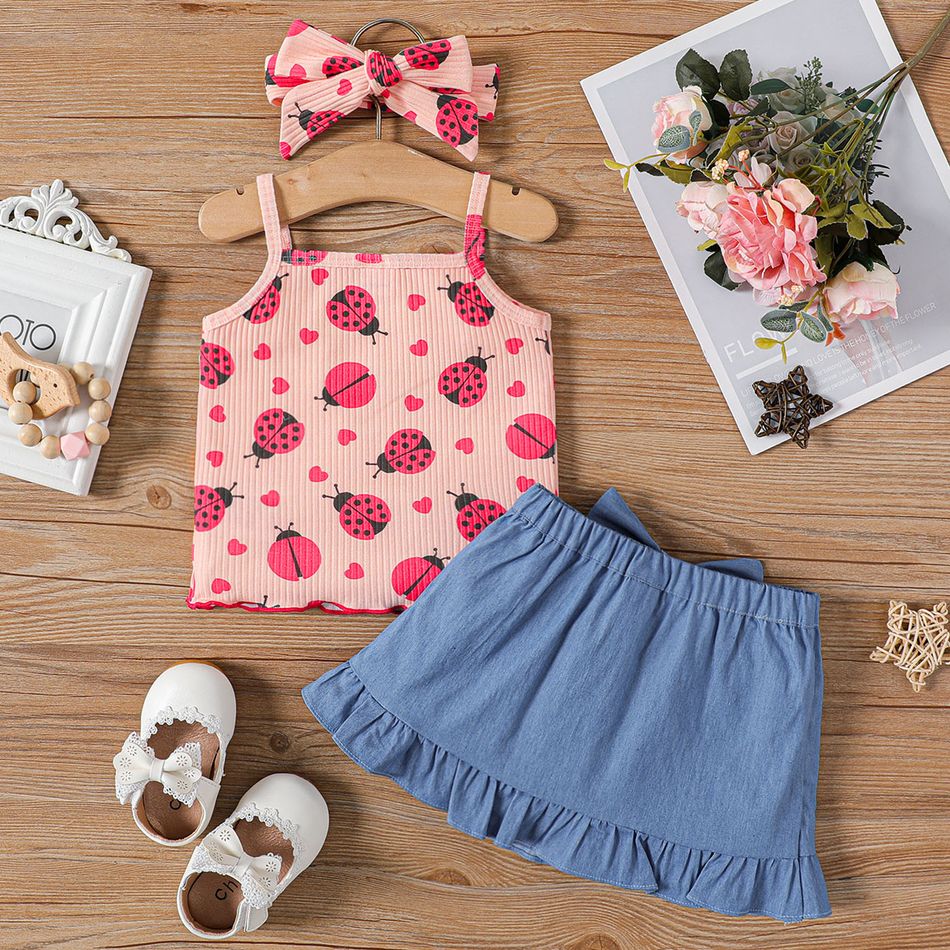 3pcs Baby Girl Cotton Ribbed Allover Ladybird Print Cami Top and Bow Decor Ruffled Skirt & Headband Set Pink big image 2