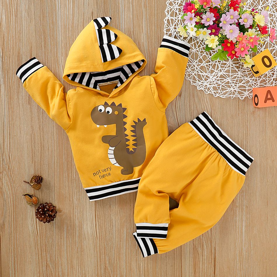 2pcs Dinosaur and Stripe Print Long-sleeve Yellow Baby Set Yellow