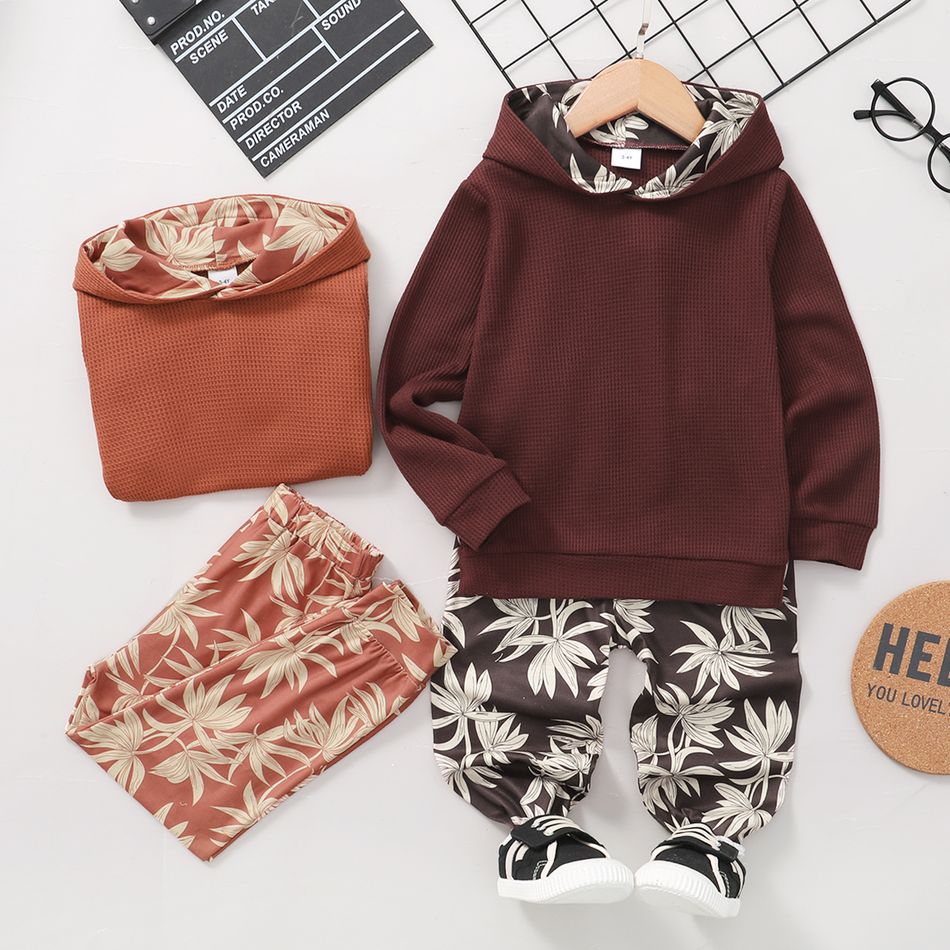 2-piece Toddler Boy/Girl Leaf Print Hoodie Sweatshirt and Pants Set Brown
