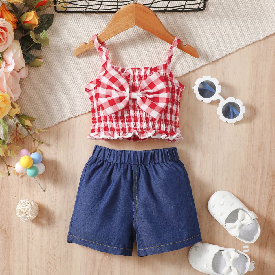 2pcs Baby Girl 95% Cotton Shorts and Gingham Bow Front Shirred Cami Top Set Red
