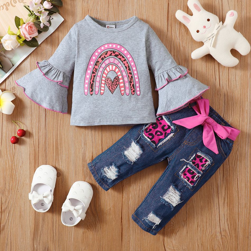 2pcs Baby Girl 95% Cotton Bell-sleeve Rainbow Print Top and Belted Ripped Jeans Set Grey