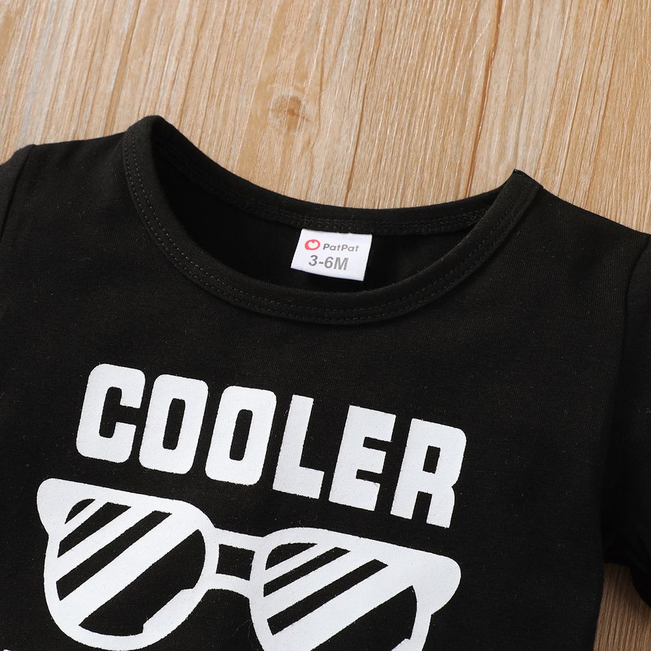 2pcs Baby Girl 95% Cotton Sunglass & Letter Print Short-sleeve Tee and Ripped Jeans Set Black big image 3