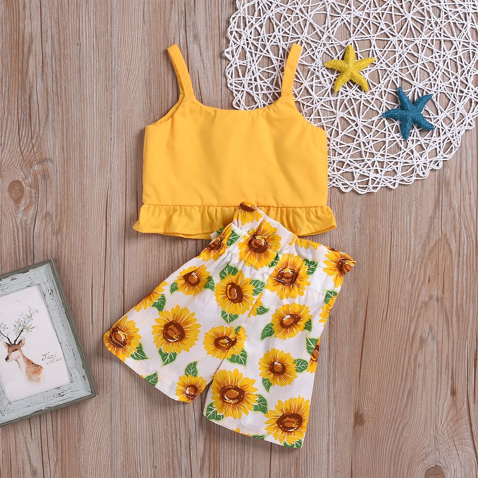 2pcs Baby Girl 95% Cotton Spaghetti Strap Button Up Ruffle Top and Sunflower Print Shorts Set Yellow big image 6