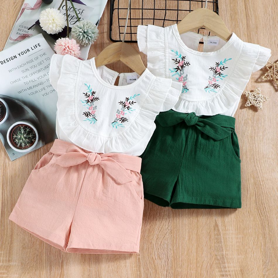 2-piece Baby / Toddler Girl Pretty Floral Embroidery Top and Solid Shorts Sets Green