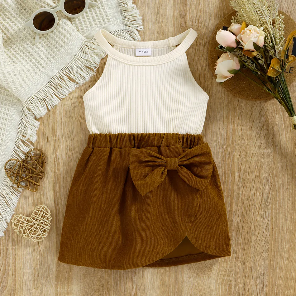 ärmelloses Kleid aus geripptem, geripptem, gespleißtem Kordsamt für Mädchen Beige