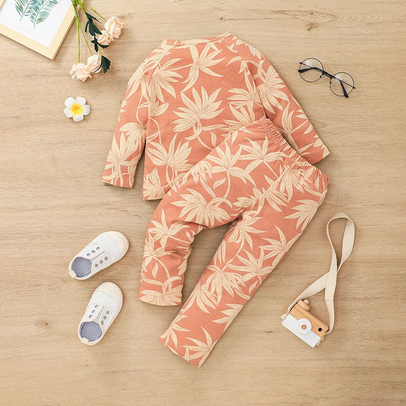 2-piece Toddler Boy Leaf Print Button Design Henley Shirt and Pants Set Pink big image 2