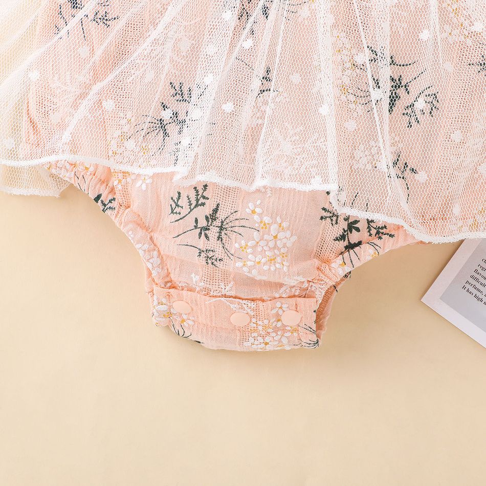 Baby Girl Button Design Sleeveless Floral Print Splicing Mesh Romper Pink big image 5