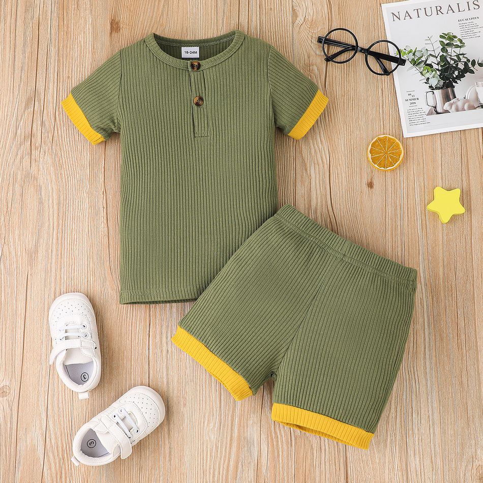 2pcs Toddler Boy Basic Button Design Ribbed Tee and Shorts Set Green