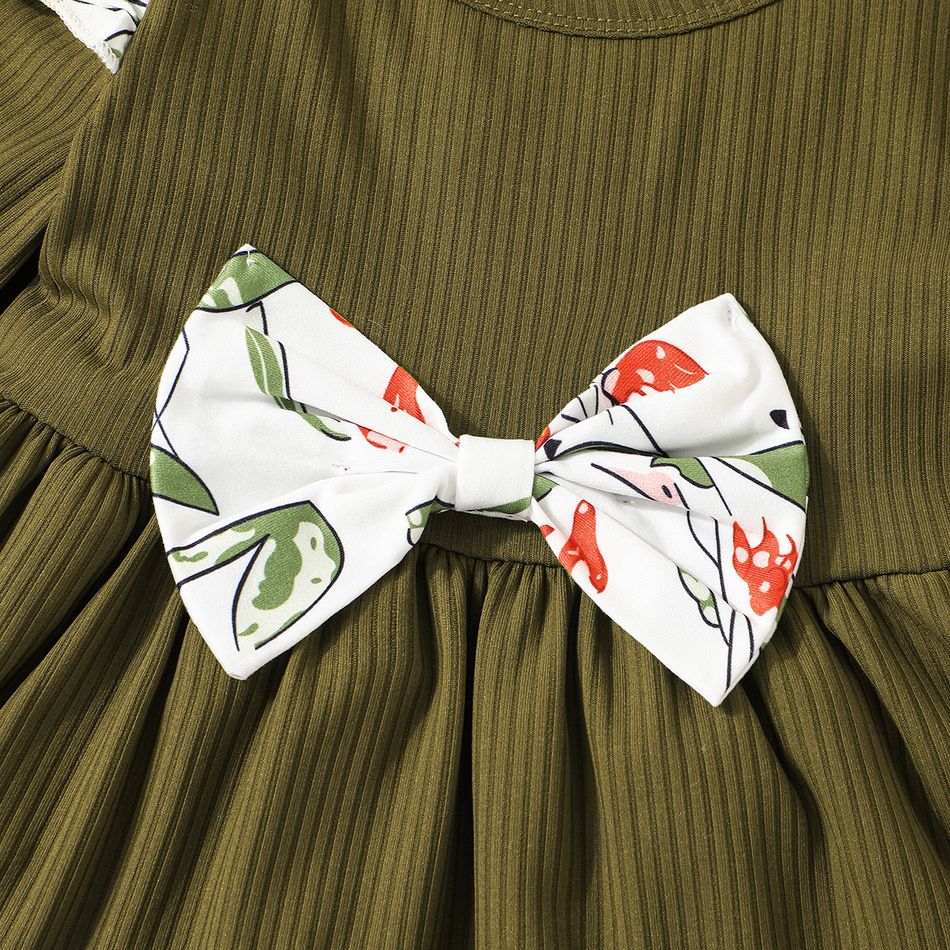 2pcs Toddler Girl Bowknot Design Ruffled High Low Long-sleeve Tee and Floral Print Leggings Set Green big image 4