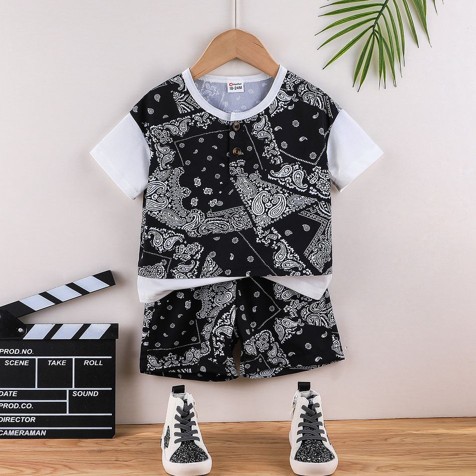 2pcs Toddler Boy Exotic Faux-two Short-sleeve Tee and Allover Print Shorts Set BlackandWhite