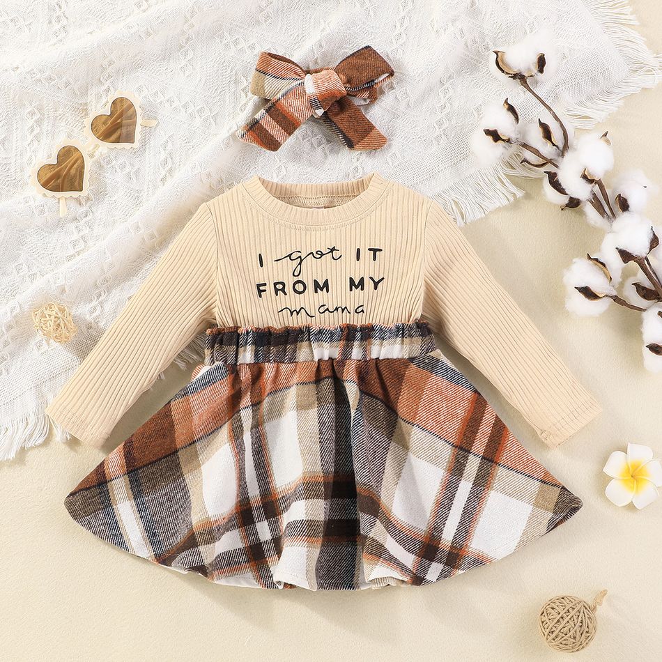 2pcs Baby Girl 95% Cotton Long-sleeve Letter Print Rib Knit Spliced Plaid Dress with Headband Set Brown big image 1