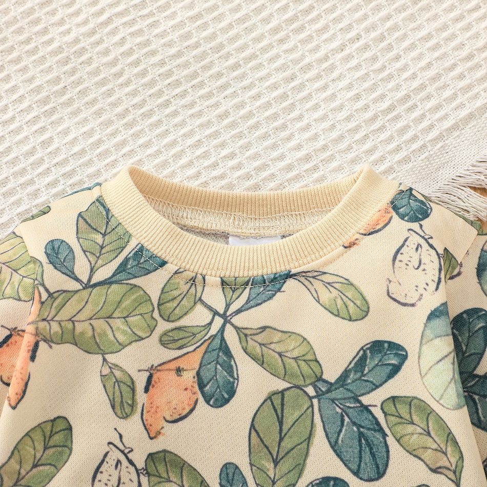 2pcs Baby Girl Allover Leaf Print Long-sleeve Sweatshirt and Sweatpants Set Beige big image 4