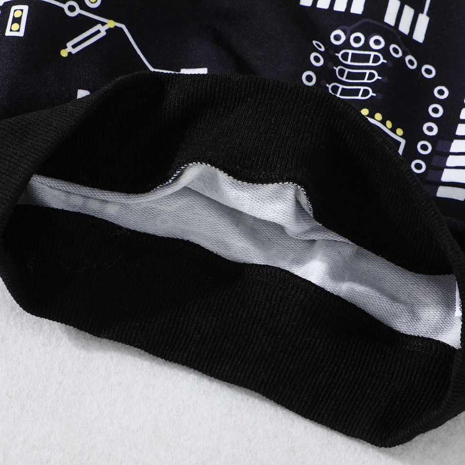 2pcs Toddler Boy Trendy Allover Print Sweatshirt and Pocket Design Cargo Pants Set Black big image 7