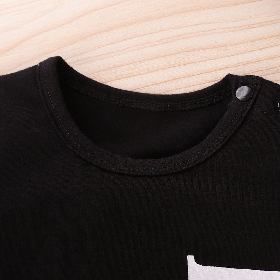 2pcs Letter Print Long-sleeve Black or White Baby Set Black big image 6
