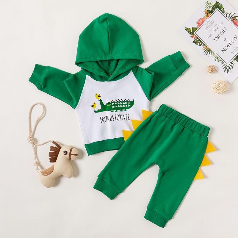 2pcs Crocodile with Trochilus and Letter Print Hooded Green and White Splice Hoodie and Solid 3D Serration Decor Green Pants Baby Set Green