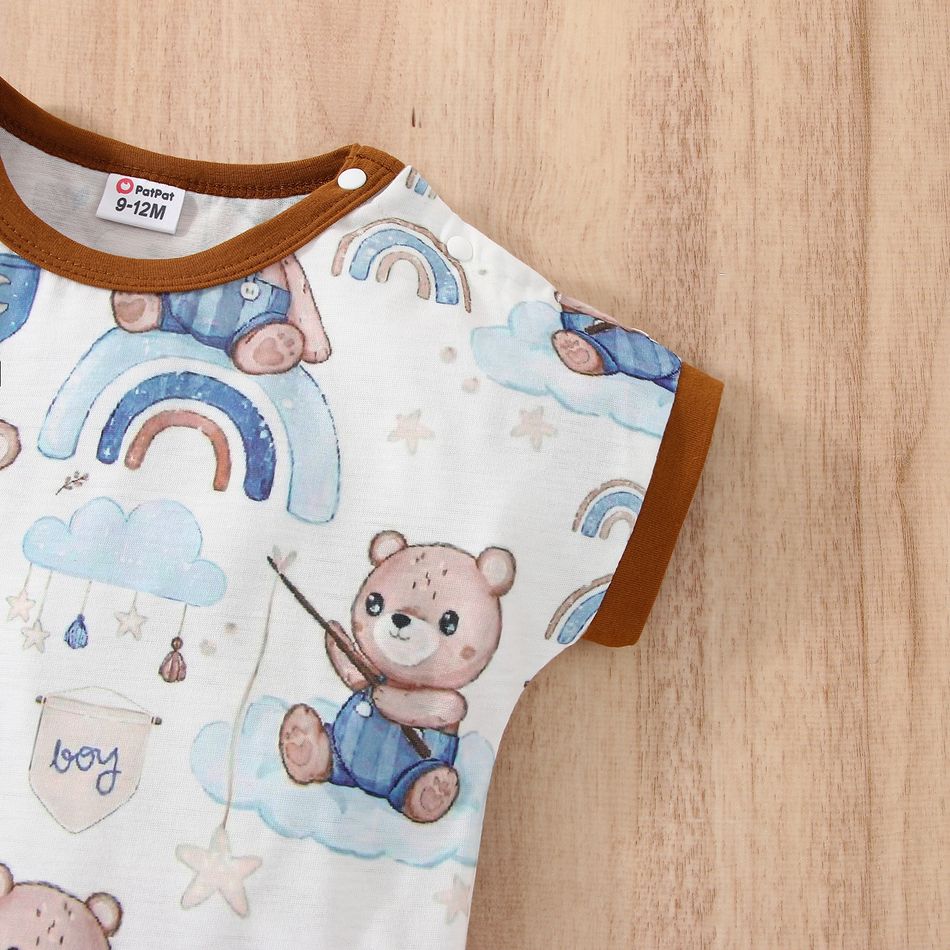 Baby Boy/Girl All Over Cartoon Bear Print Dropped Shoulder Short-sleeve Romper Brown big image 4