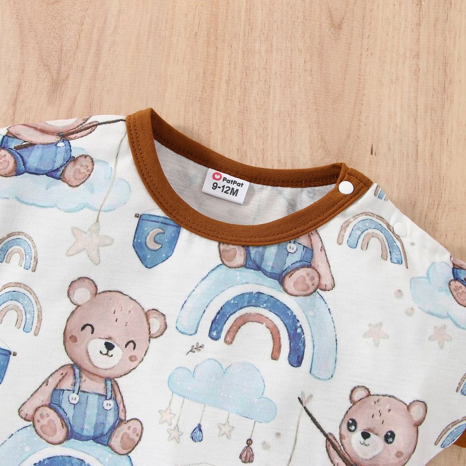 Baby Boy/Girl All Over Cartoon Bear Print Dropped Shoulder Short-sleeve Romper Brown big image 3