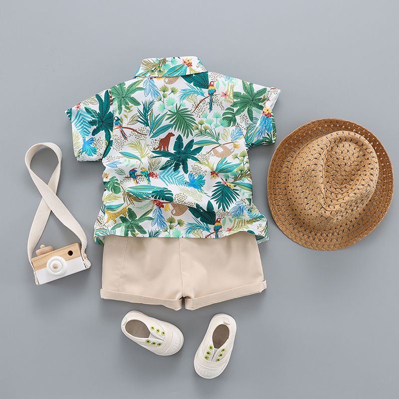 3pcs Toddler Boy Vacation Straw Hat and Animal Floral Print & Shorts Set Green big image 3