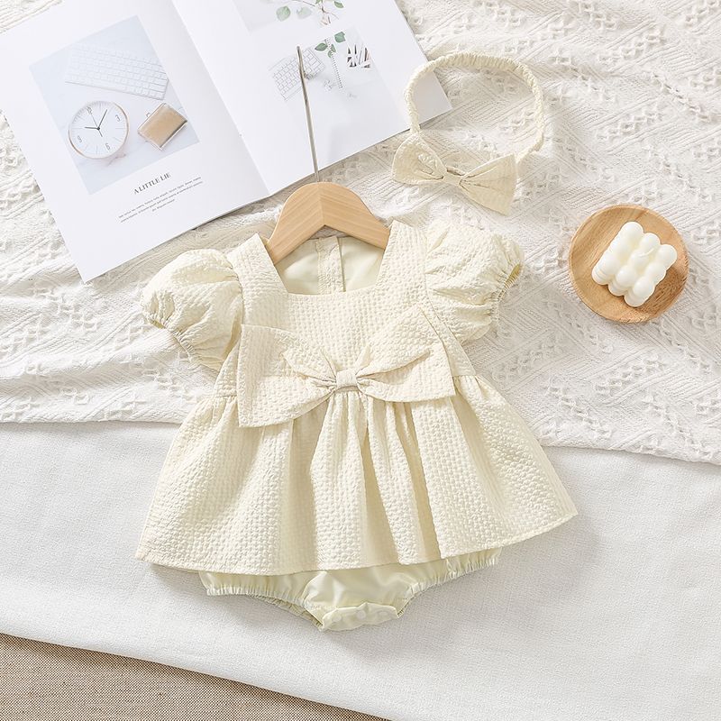 2pcs Baby Girl Solid Textured Square Neck Puff-sleeve Bow Front Romper with Headband Set Beige