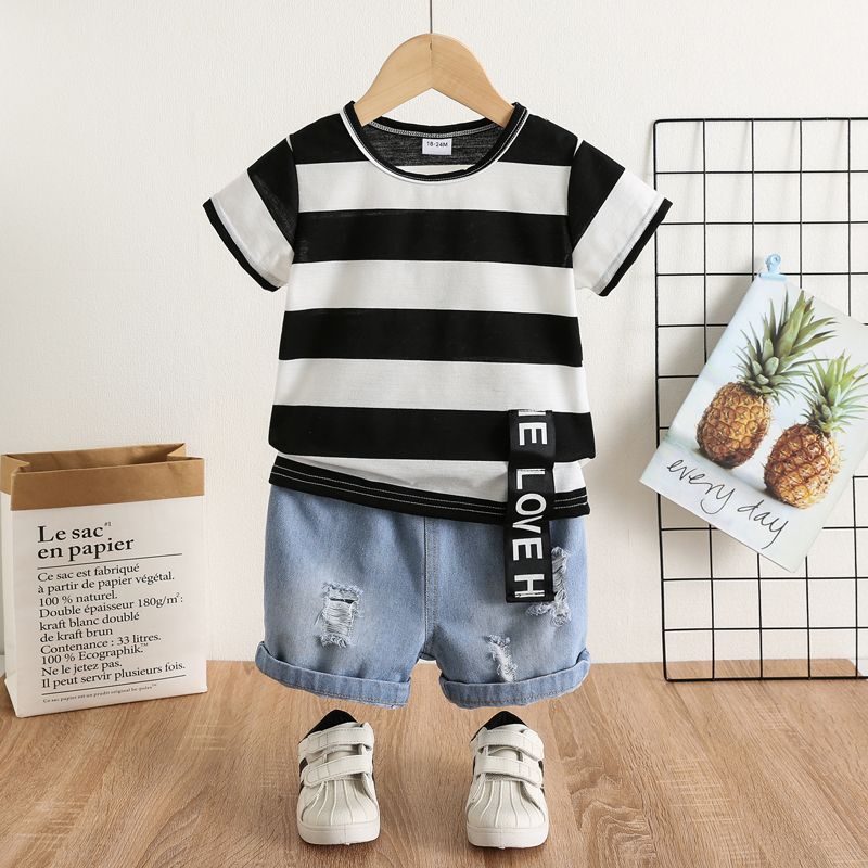 2pcs Toddler Boy Trendy Ripped Denim Shorts and Stripe Webbing Design Tee Set BlackandWhite