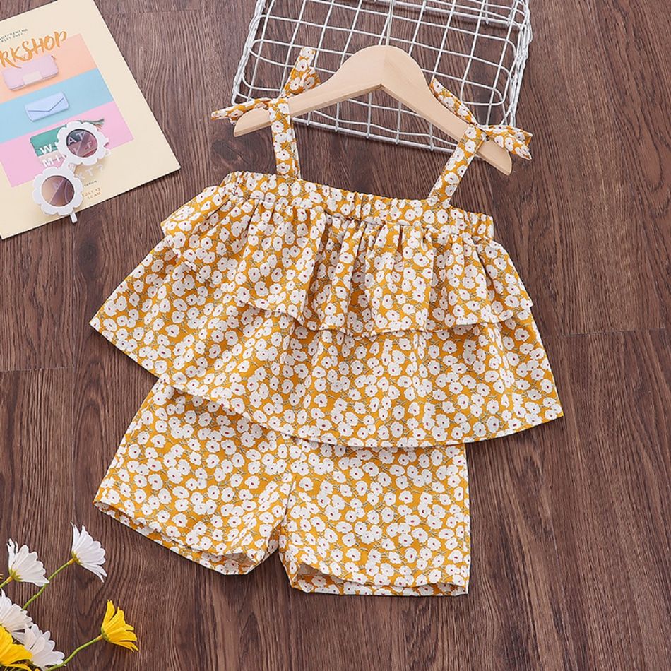 2pcs Toddler Girl Floral Print Bowknot Design Layered Camisole and Shorts Set Yellow