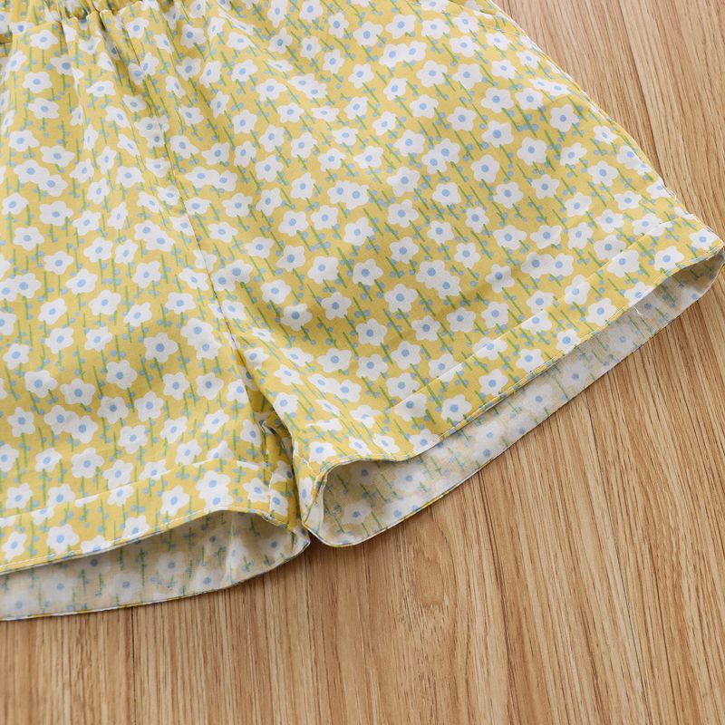 2pcs Toddler Girl Button Design Flutter-sleeve White Shirt and Floral Print Shorts Set Multi-color big image 5