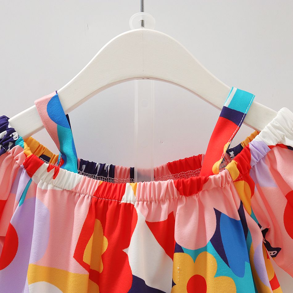 2pcs Baby Girl Colorful Floral Print Cold Shoulder Short-sleeve Top and Shorts Set Multi-color big image 3