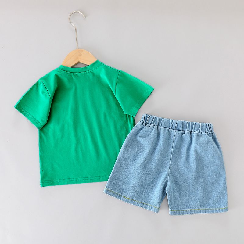 2pcs Toddler Boy Playful Bear Doll Pocket Design Tee and Ripped Denim Shorts Set Green big image 2