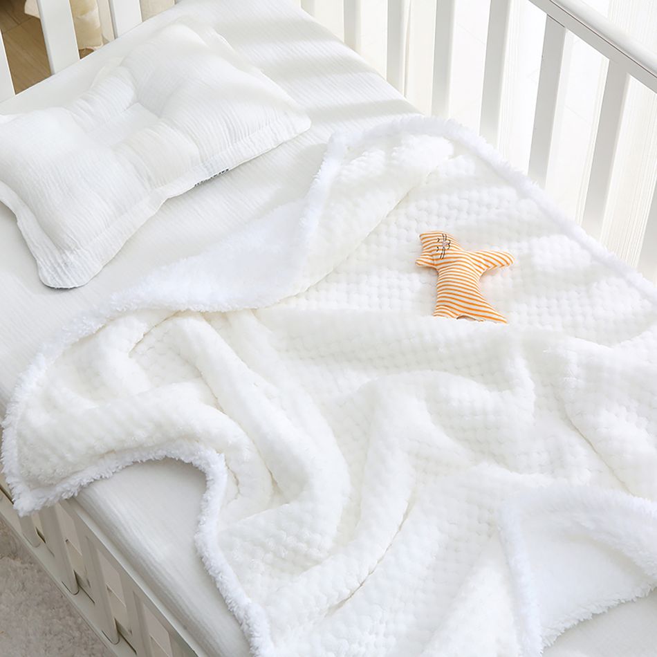 Fuzzy Blanket Super Soft Cozy Thick Newborn Infant Receiving Blanket Toddlers Nap Blanket White big image 3