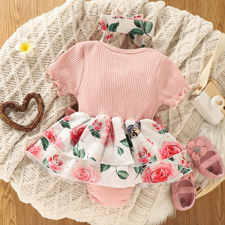 2pcs Baby Girl 95% Cotton Ribbed Puff-sleeve Letter Print Splicing Floral Print Layered Romper with Headband Set Pink big image 2